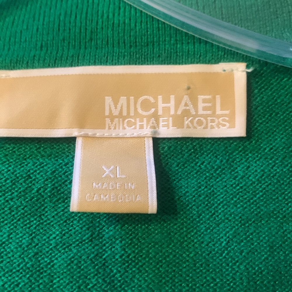 Kelly green sweater. N w o t - Picture 5 of 7